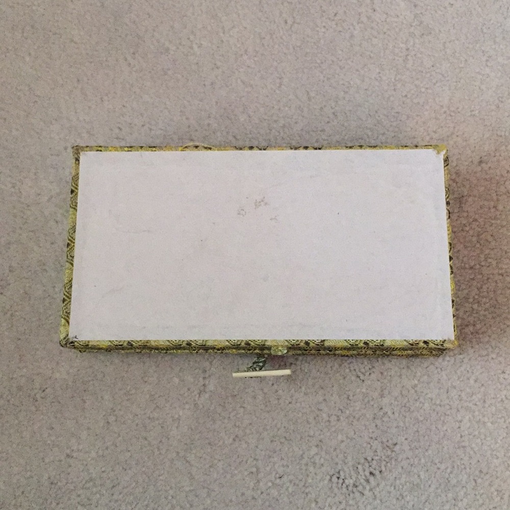 Vintage Chinese miniature opera masks set of 8; - Picture 3 of 5